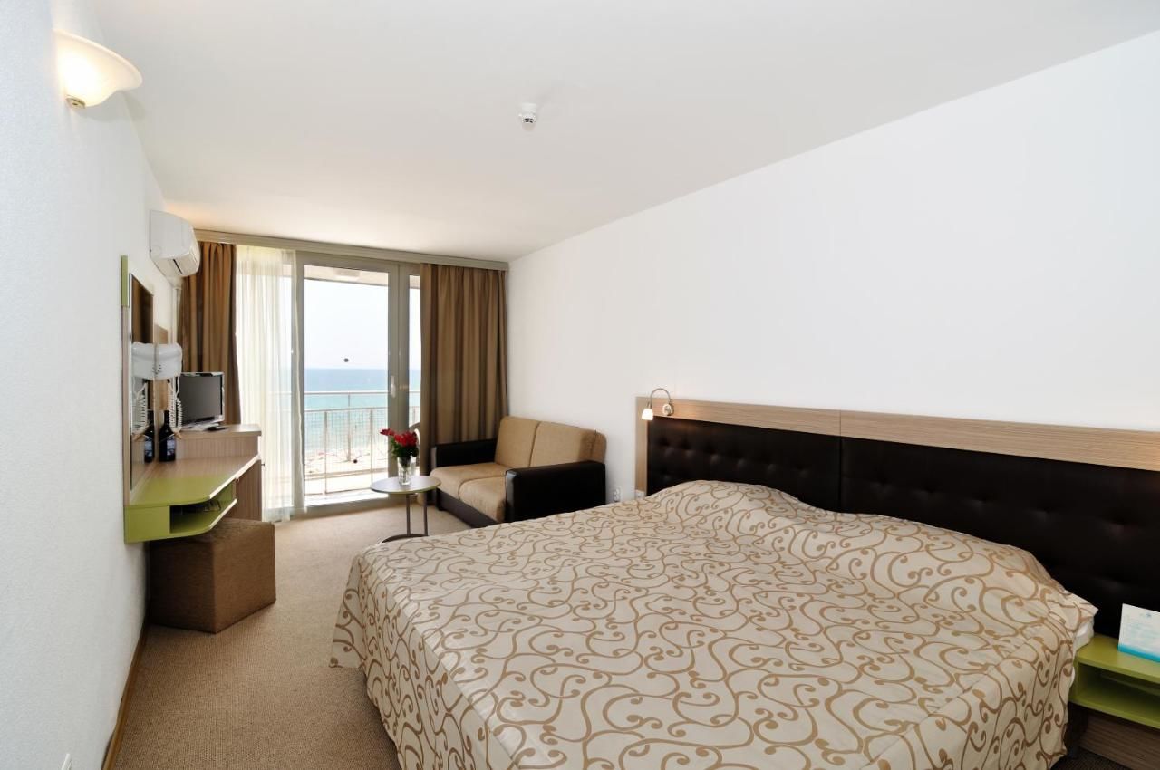 Отель Hotel Nona Албена